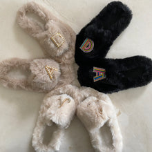 Load image into Gallery viewer, Adult Furry Slides Black