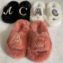 Load image into Gallery viewer, Kids Furry Slides Black