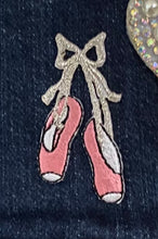 Load image into Gallery viewer, CHLOE