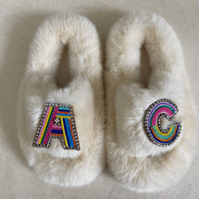Load image into Gallery viewer, Kids Furry Slides Off White
