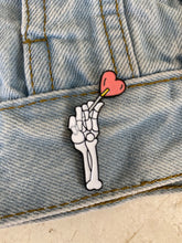 Load image into Gallery viewer, Skelton Hands
