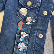 Load image into Gallery viewer, Statue Pin
