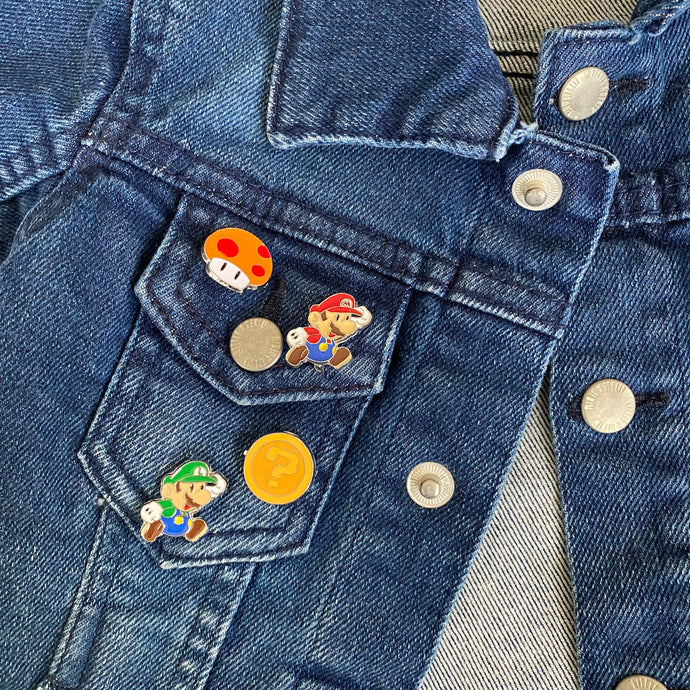 Super Mario Pins