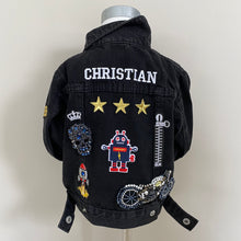 Load image into Gallery viewer, Skulls (5 colours)
